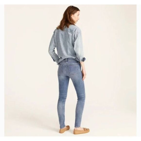 J. Crew 8" Toothpick Jeans in Horseshoe Wash Sz 30 - Picture 3 of 9